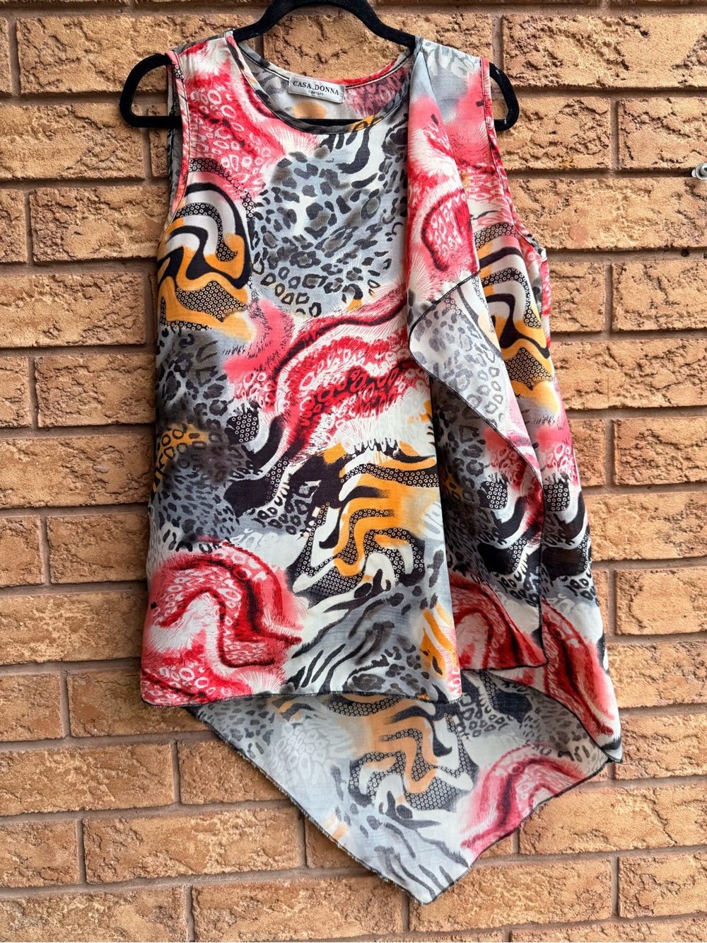💫10/$25 • Casa Donna Coral Multi-Print Sleeveless Asymmetric Tunic Top